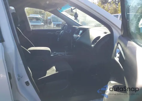 2014 Nissan Pathfinder S из США, поврежденный, VIN 5N1AR2MM9EC681716